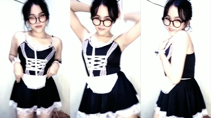 Bokep Indo ABG Kostum Pembantu Joget Montok