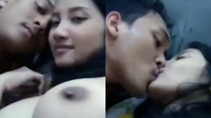 Bokep Indo UGM Cantik Pacaran Mesum di Kamar